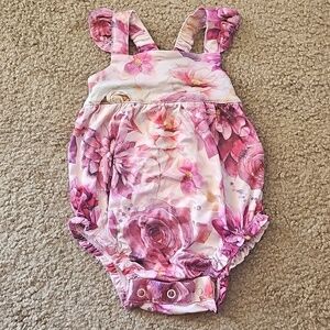 Posh Peanut Basic Ruffled Capsleeve Bubble Romper, Amira- 3-6M